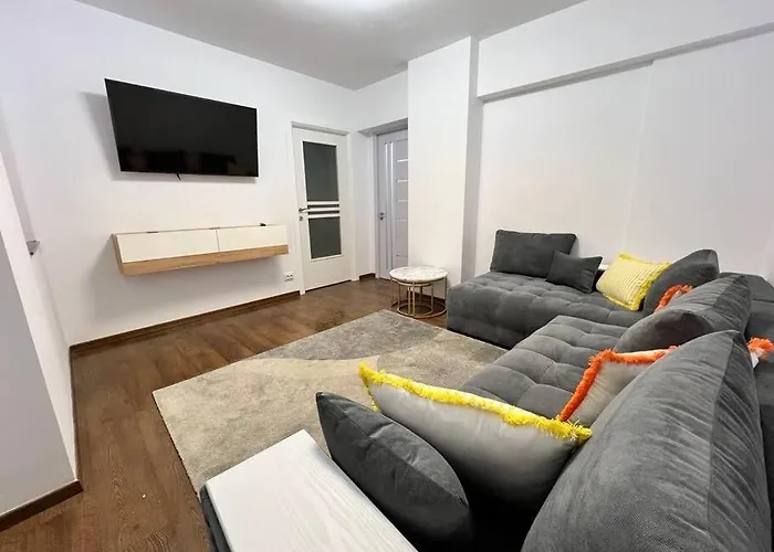 Bucharest Central & Spacious 3Br 3Ba Family Apt